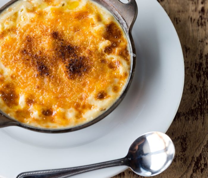 Hot Food and Cold Drinks at Gordon Street Tavern in Alvin, TX