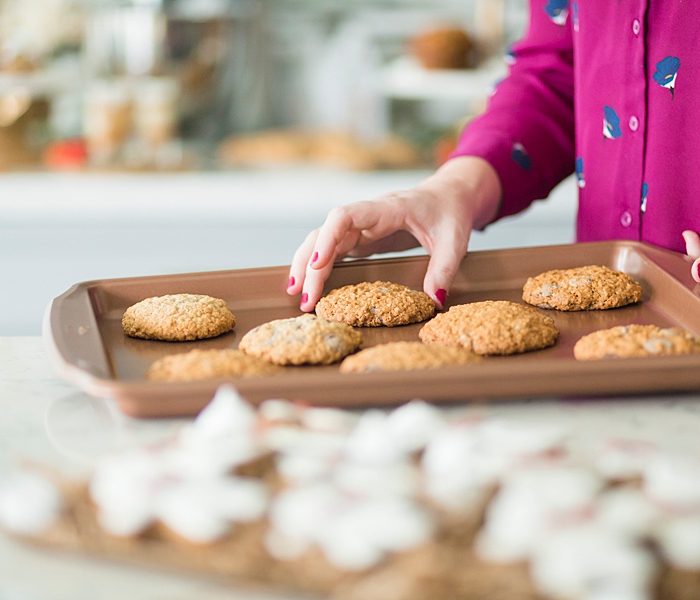 The Best Dark Chocolate Chip Oatmeal Cookies