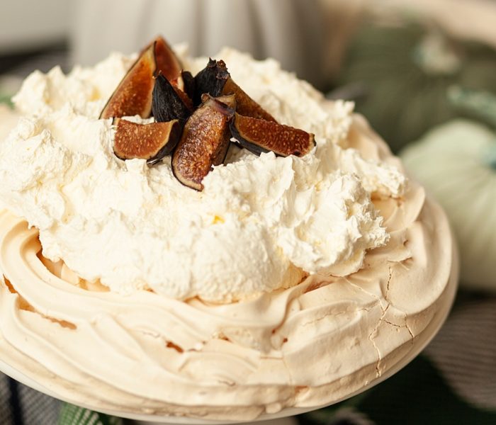 Fig Pavlova