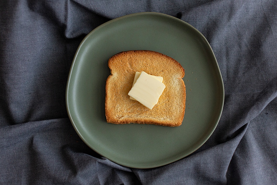 Hurried Hostess Alamark Boiled Eggs Kids Lunch Snack easy protein avocado toast toppings