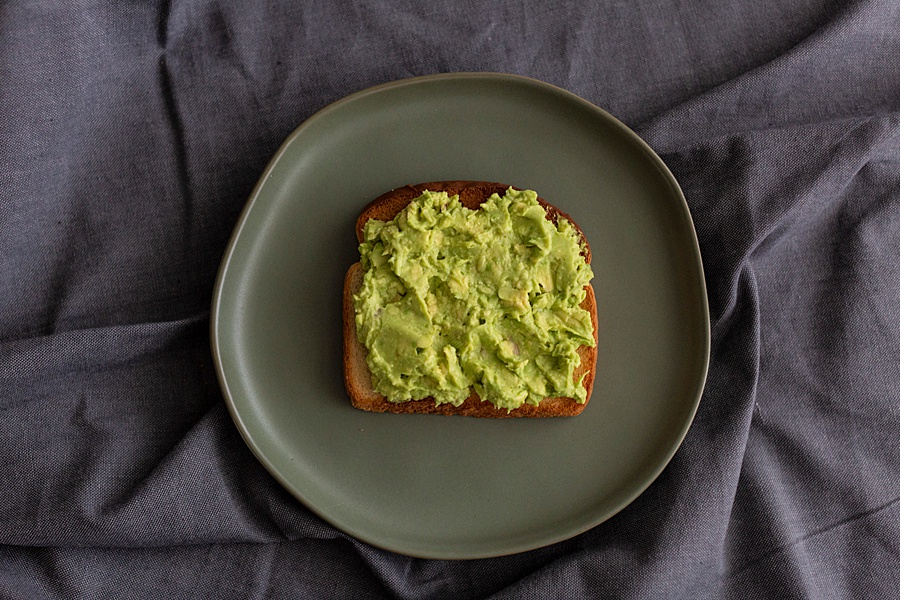 Hurried Hostess Alamark Boiled Eggs Kids Lunch Snack easy protein avocado toast toppings