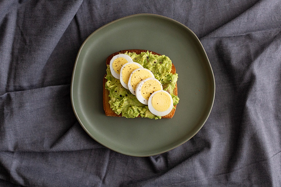 Hurried Hostess Alamark Boiled Eggs Kids Lunch Snack easy protein avocado toast toppings