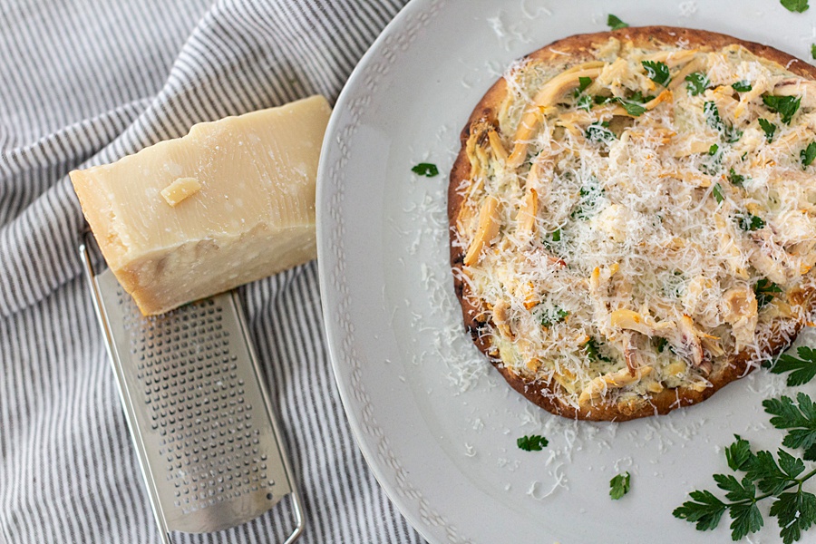 Cheesy Chicken, Garlic, & Herb Flatbread Pizza