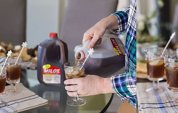 5 Stress-Busting Holiday Entertaining Tips