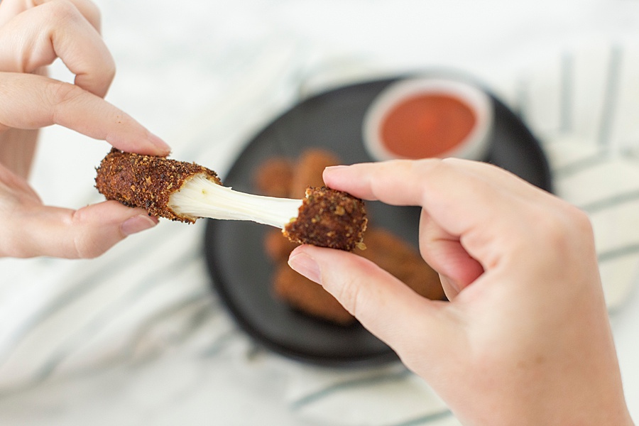 Make Your Own Fried Mozzarella Cheese Sticks at Home!