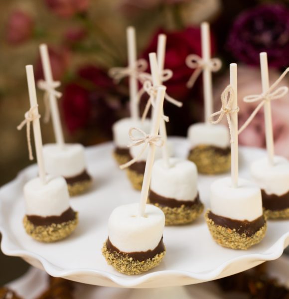 S’mores Marshmallow Pops
