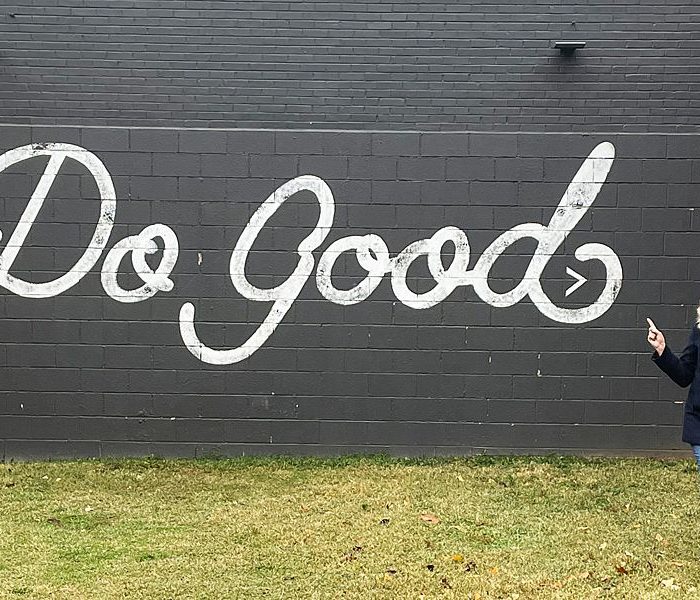 Antique Cars, Fused Glass, and Caverns, Oh My! | Springfield, MO