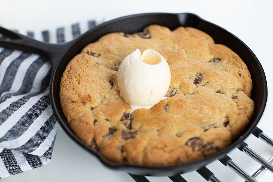 https://hurriedhostess.com/wp-content/uploads/2021/03/Hurried-Hostess-cast-iron-skillet-chocolate-chunk-cookie-recipe-easy-dessert_0003.jpg