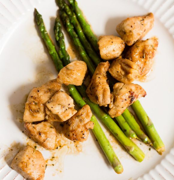 One Pan Chicken And Asparagus